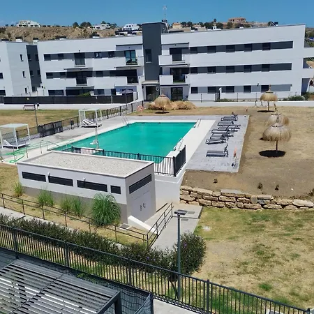 Bajo Con Jardin En Primera Linea De Playa *
